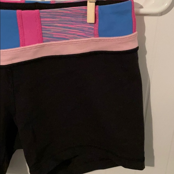 Ivivva Girls 12 Reversible Yoga Shorts Black Lulu - Picture 3 of 9